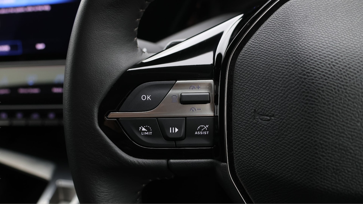 Used Peugeot 408 2023 for sale - 77432792: Photo 23