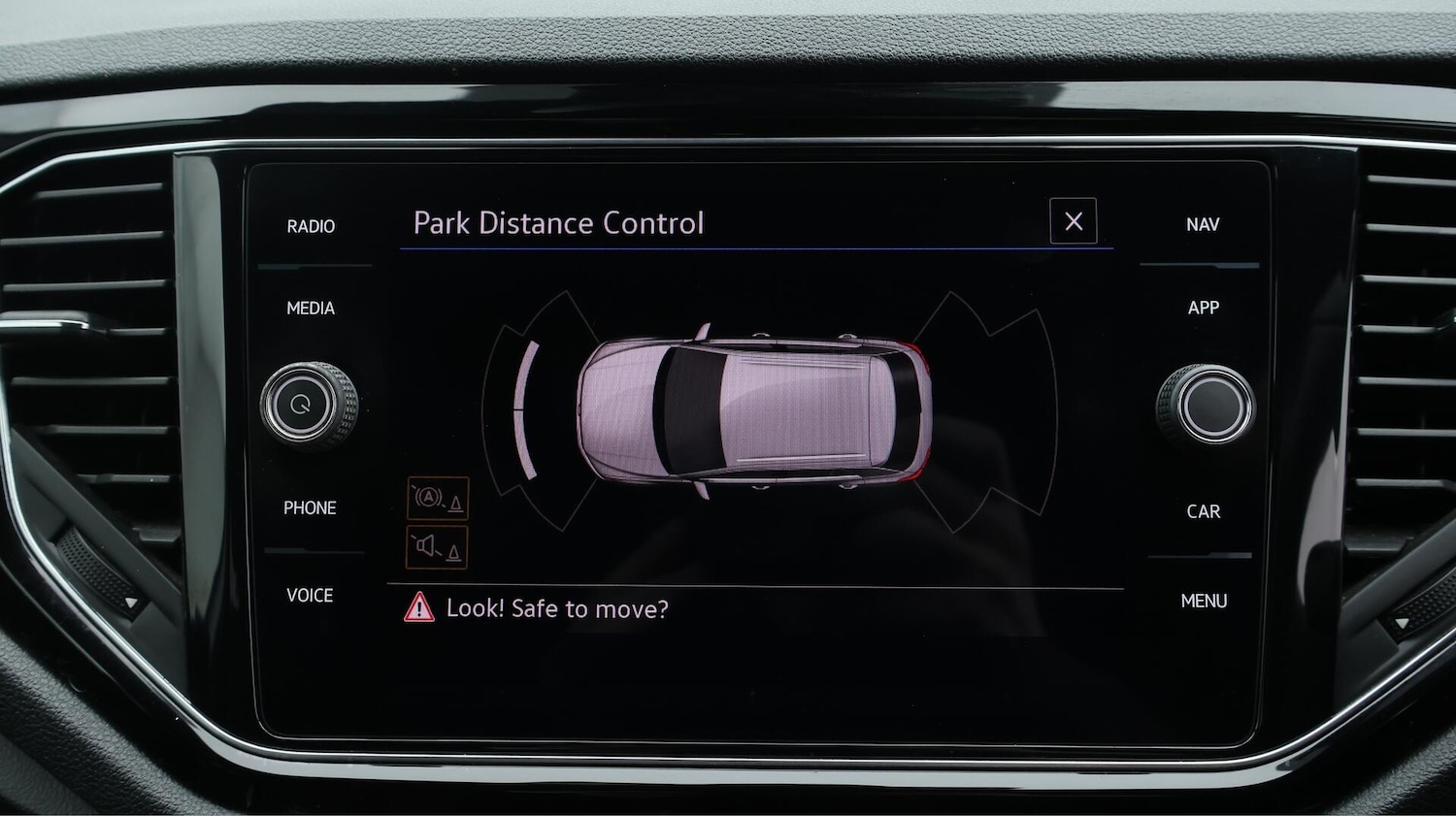 Used Volkswagen T-Roc 2020 for sale - 76472761: Photo 24