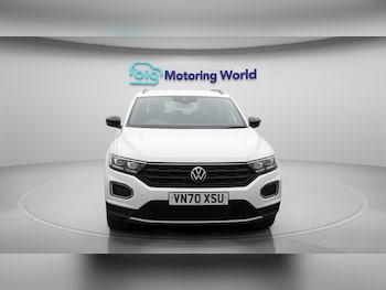 Used Volkswagen T-Roc 2020 for sale - 76472761: Photo