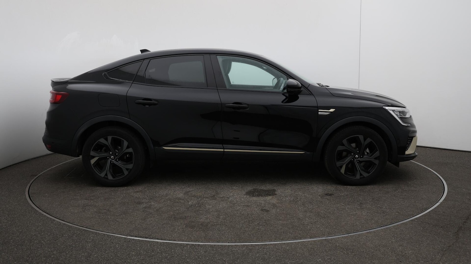 Used Renault Arkana 2023 for sale - 76121991: Photo 48