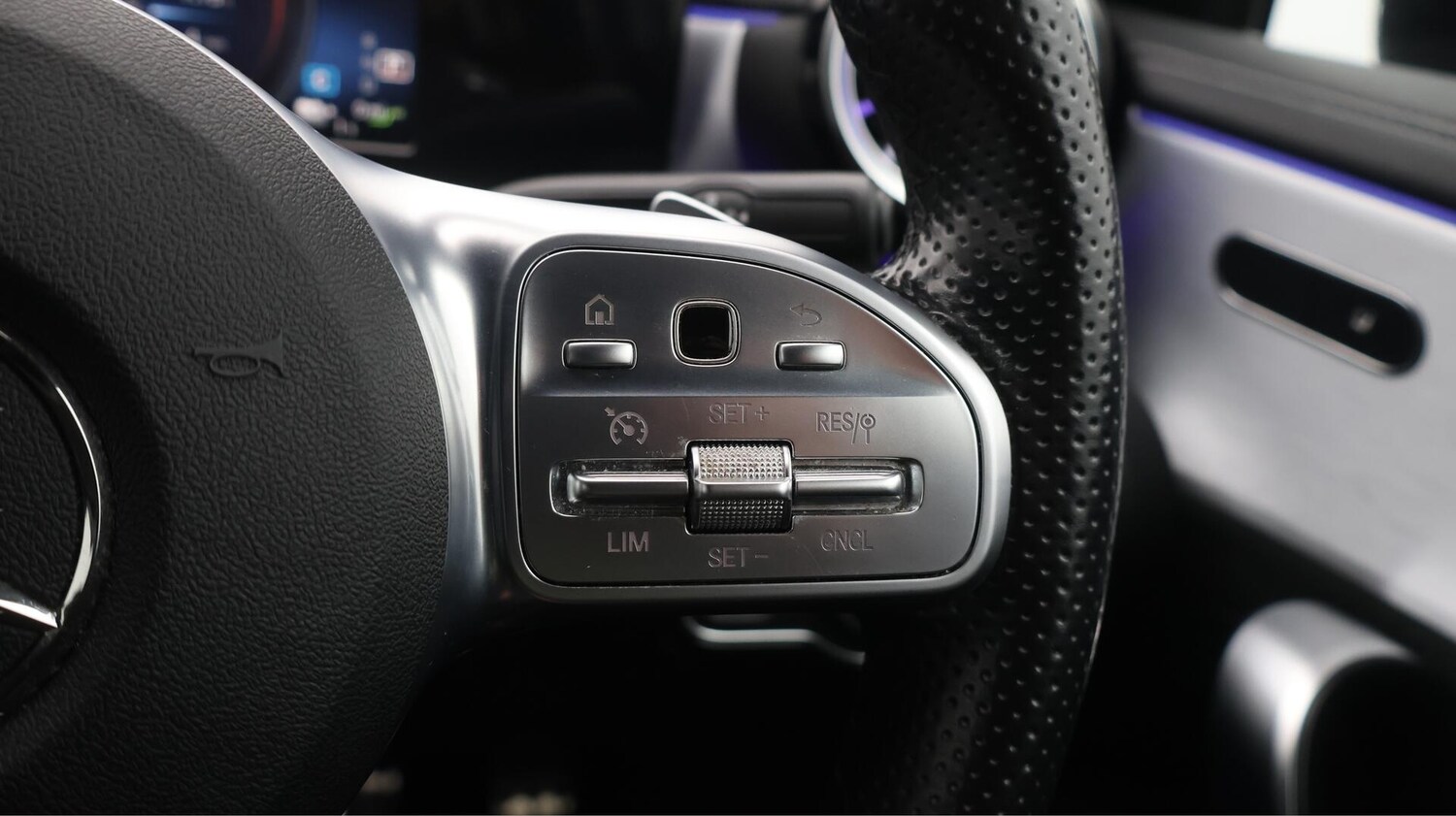 Used Mercedes-Benz A-Class 2021 for sale - 76550172: Photo 25