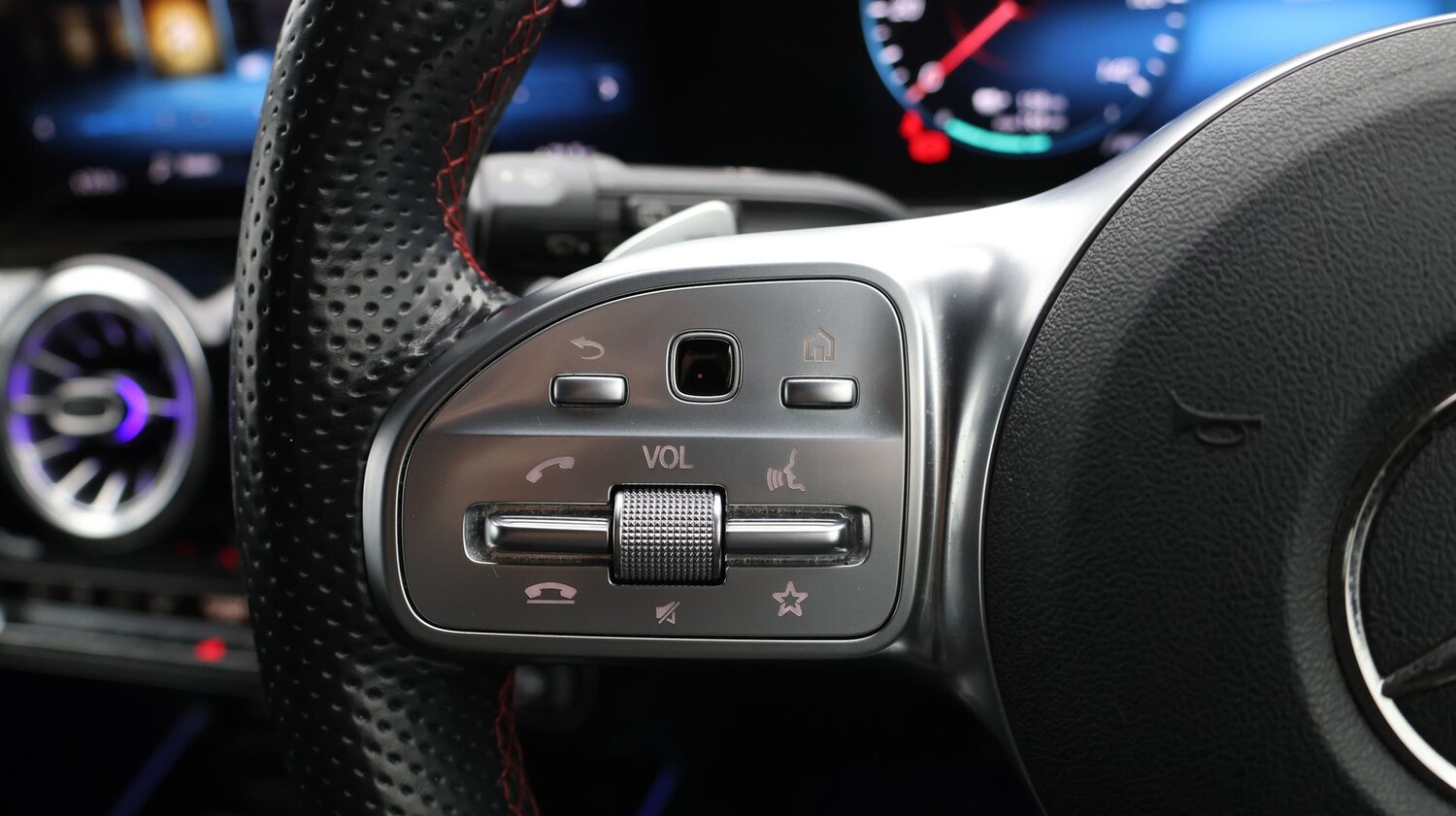 Used Mercedes-Benz EQA 2022 for sale - 77418479: Photo 27