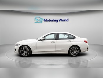 Used BMW 3 Series 2021 for sale - 77541240: Photo