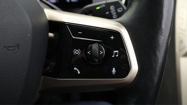Used BMW iX 2022 for sale - 76137521: Photo 39