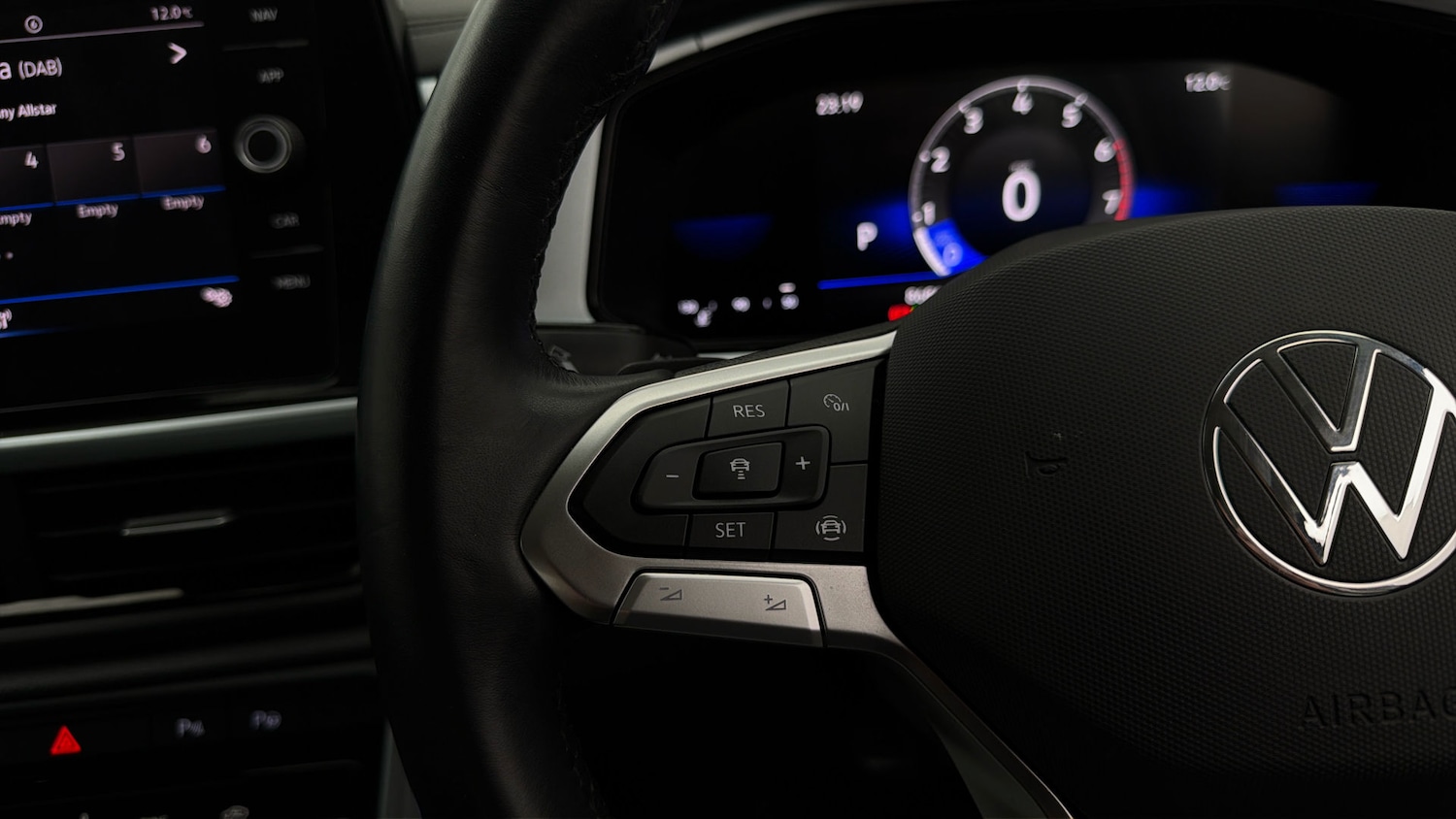 Used Volkswagen T-Roc 2023 for sale - 78064943: Photo 22