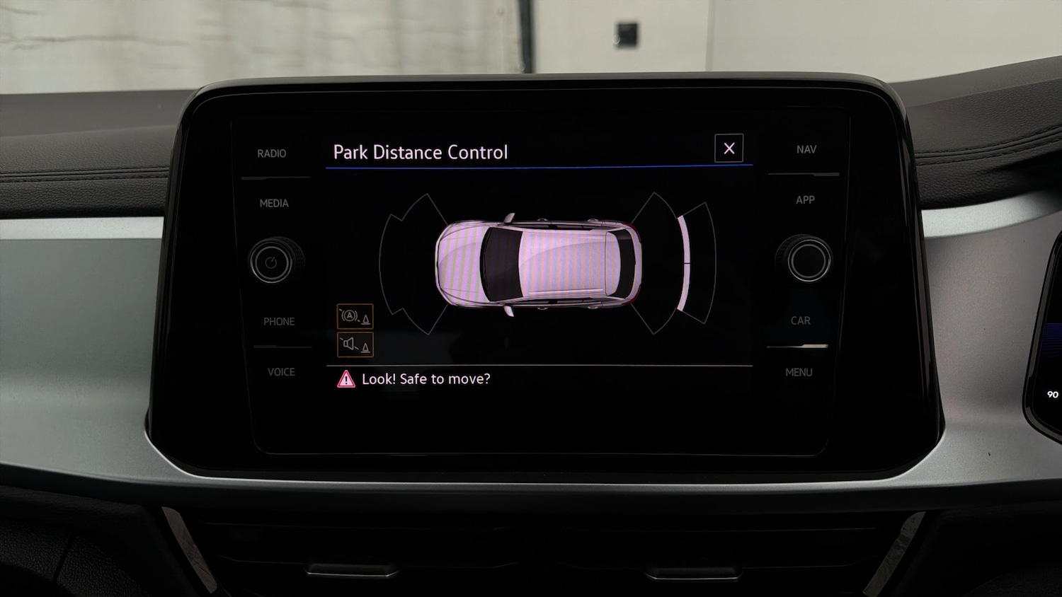 Used Volkswagen T-Roc 2023 for sale - 78064943: Photo 25