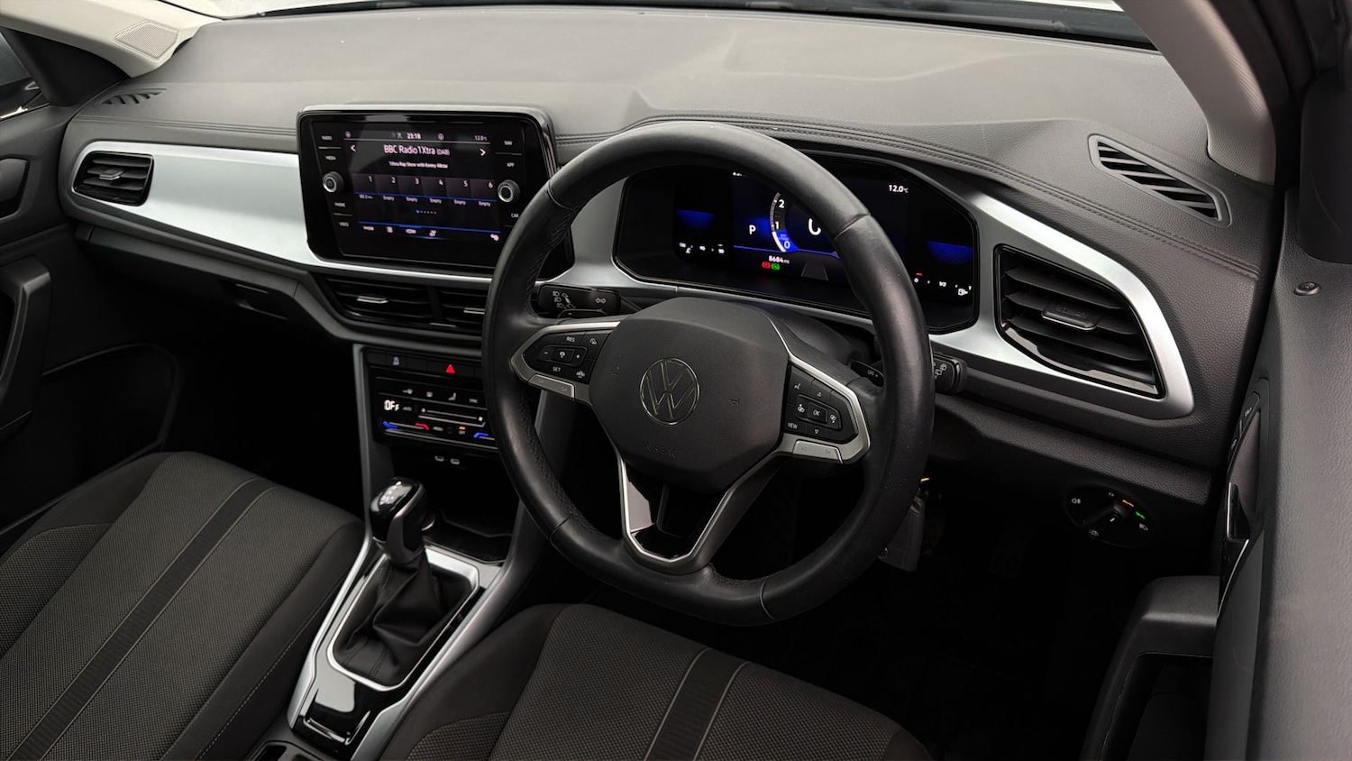 Used Volkswagen T-Roc 2023 for sale - 78064943: Photo 9