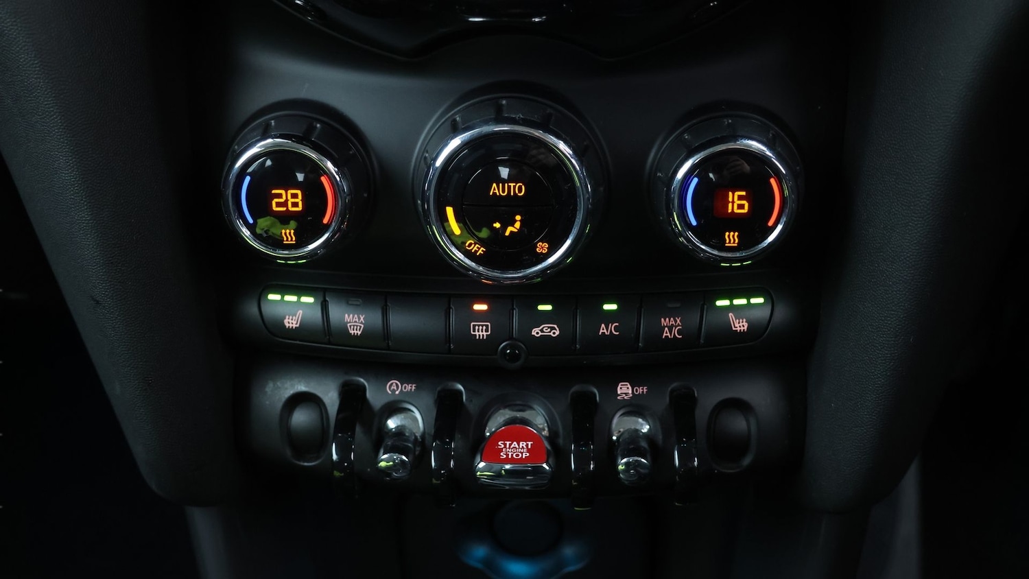 Used MINI Hatch 2020 for sale - 77592299: Photo 12