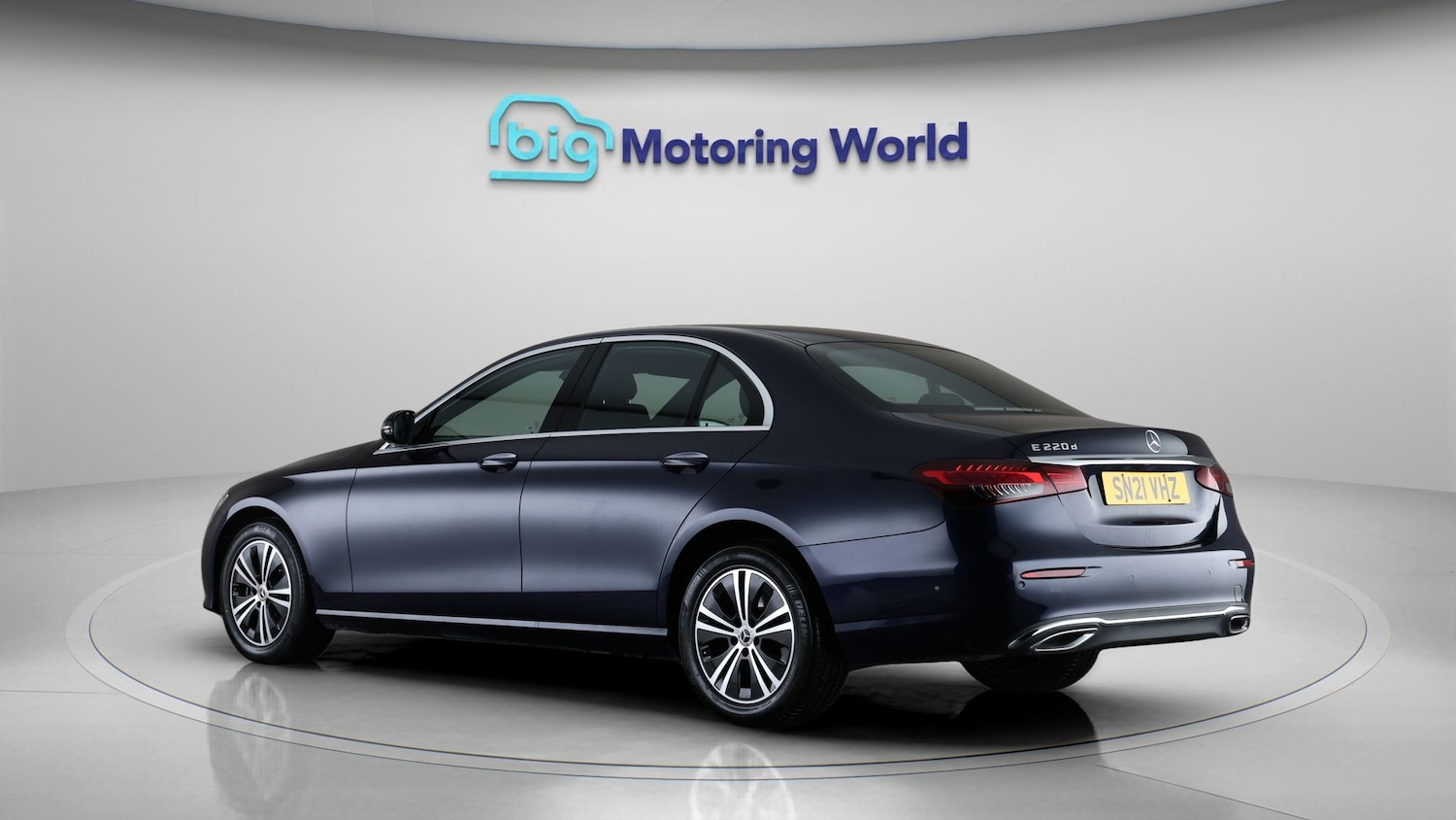 Used Mercedes-Benz E Class for sale - 77759225: Photo 5