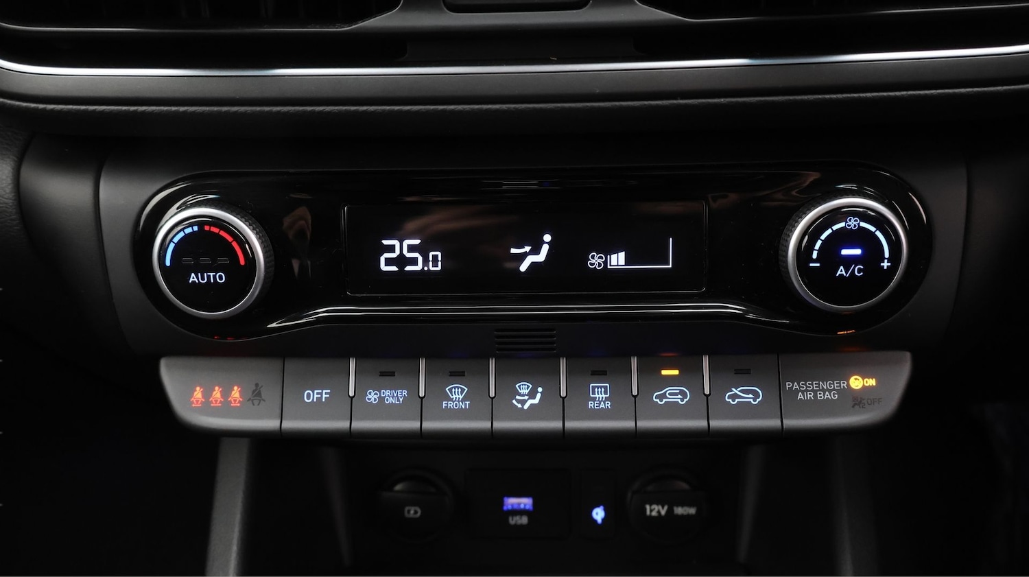 Used Hyundai KONA 2023 for sale - 77460113: Photo 12