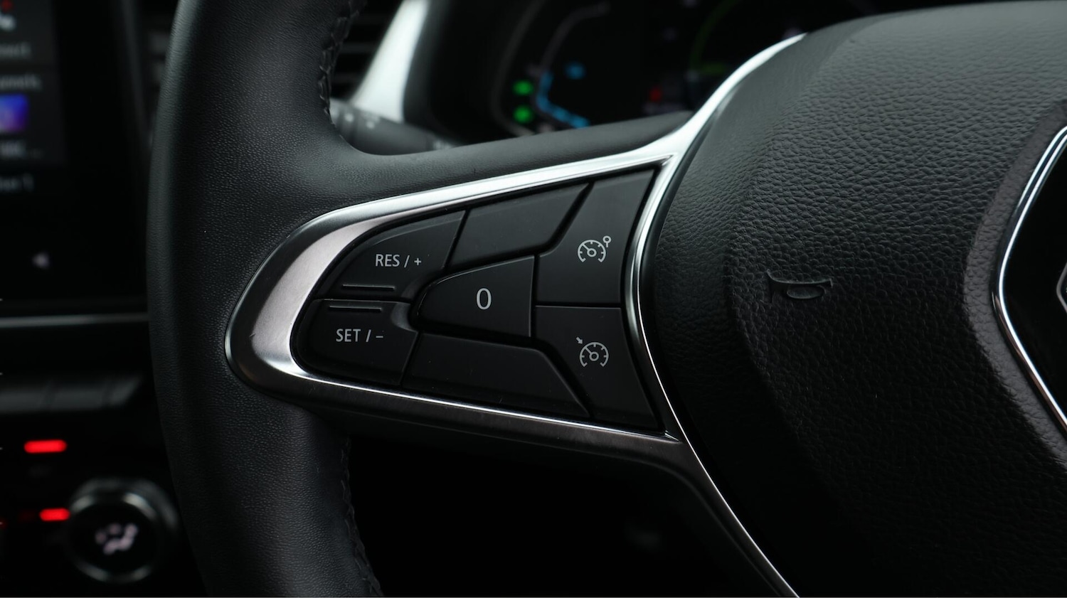 Used Renault Captur 2023 for sale - 76572180: Photo 25