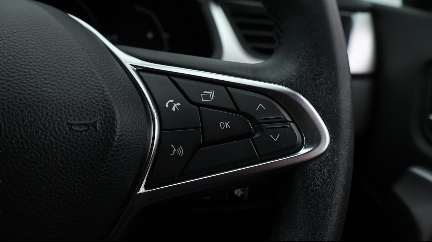 Used Renault Captur 2023 for sale - 76572180: Photo 26