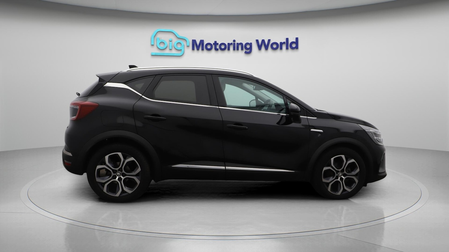 Used Renault Captur 2023 for sale - 76572180: Photo 9