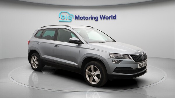 Used Skoda Karoq 2020 for sale - 76109365: Photo 2