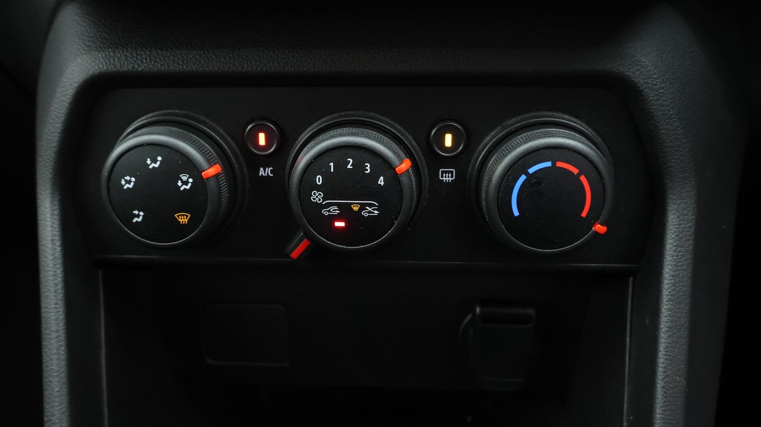 Used Dacia Sandero 2022 for sale - 76538935: Photo 13