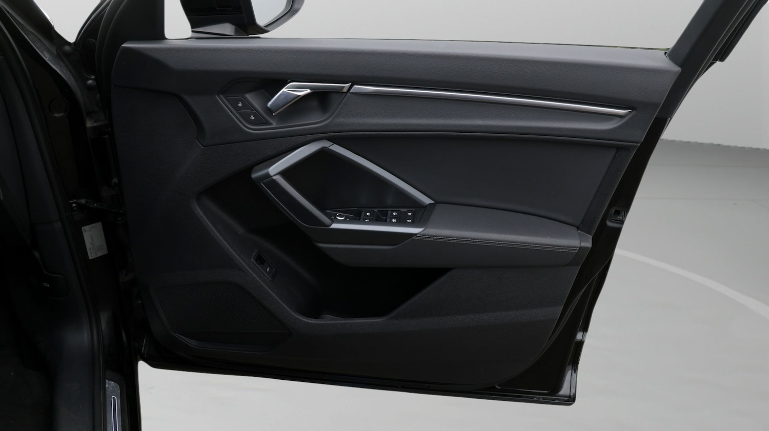 Used Audi Q3 2021 for sale - 77678574: Photo 15