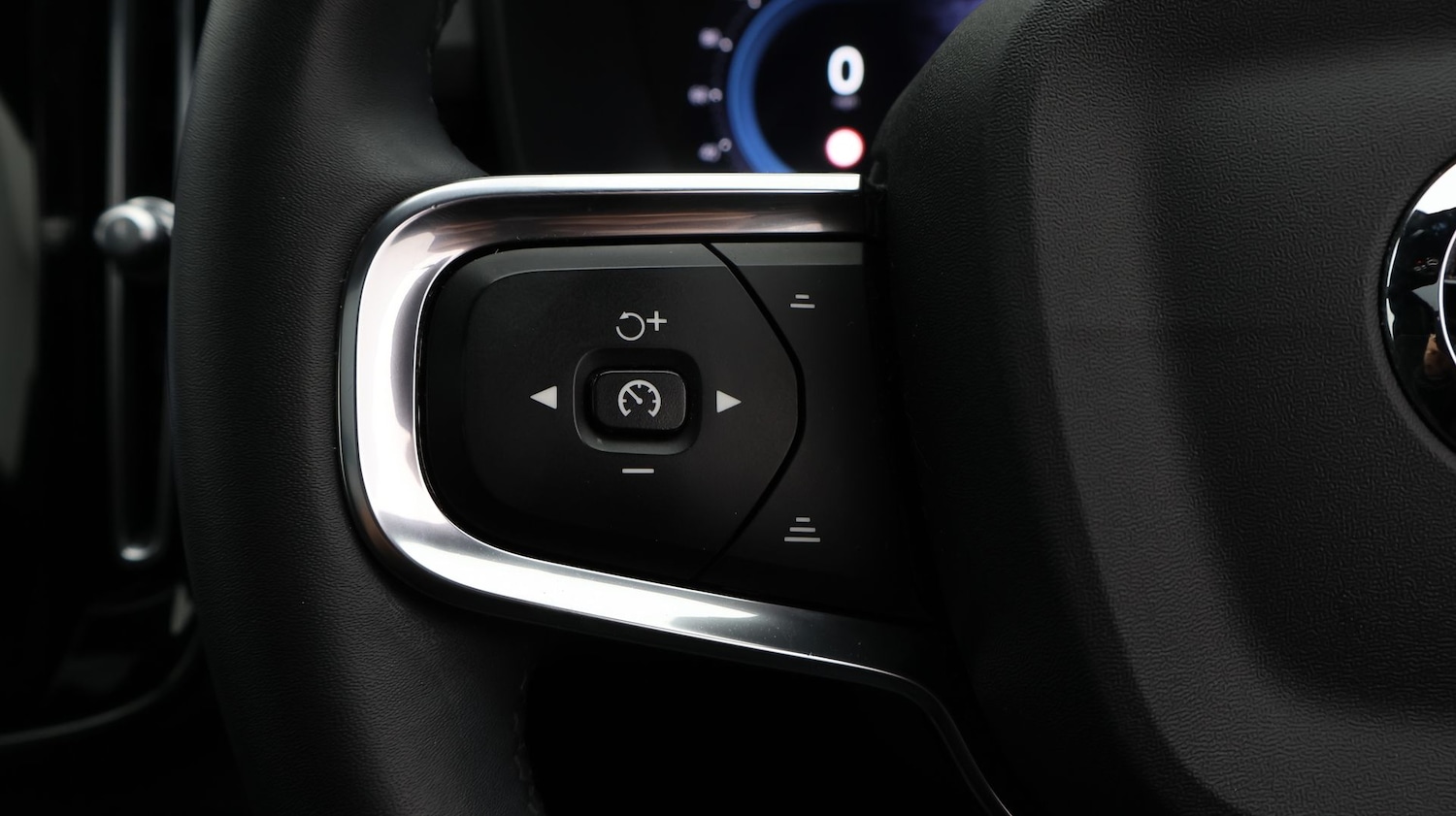 Used Volvo XC40 2022 for sale - 77541794: Photo 24