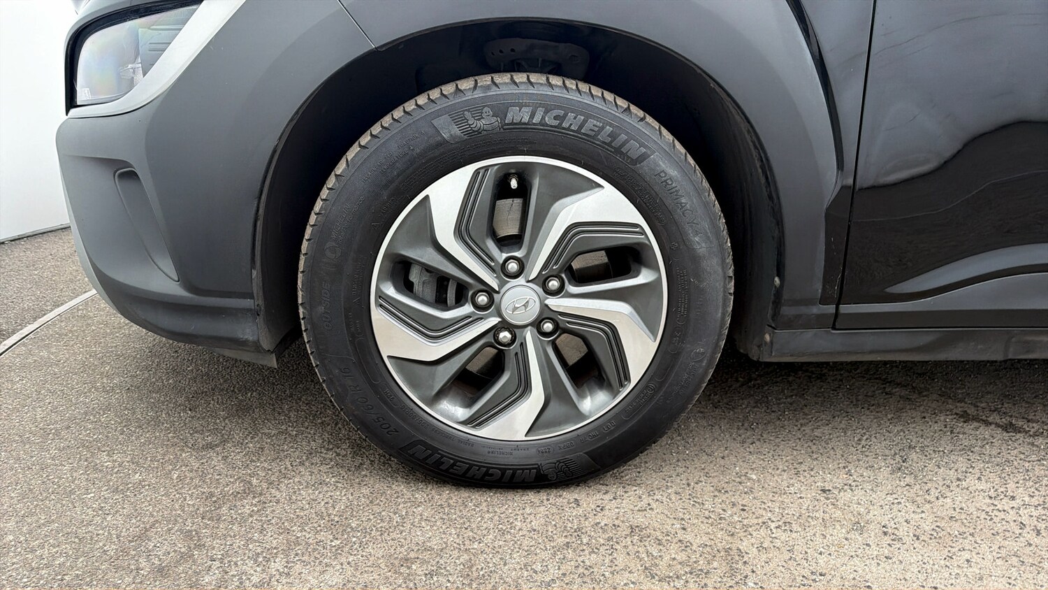 Used Hyundai KONA 2023 for sale - 77998180: Photo 17