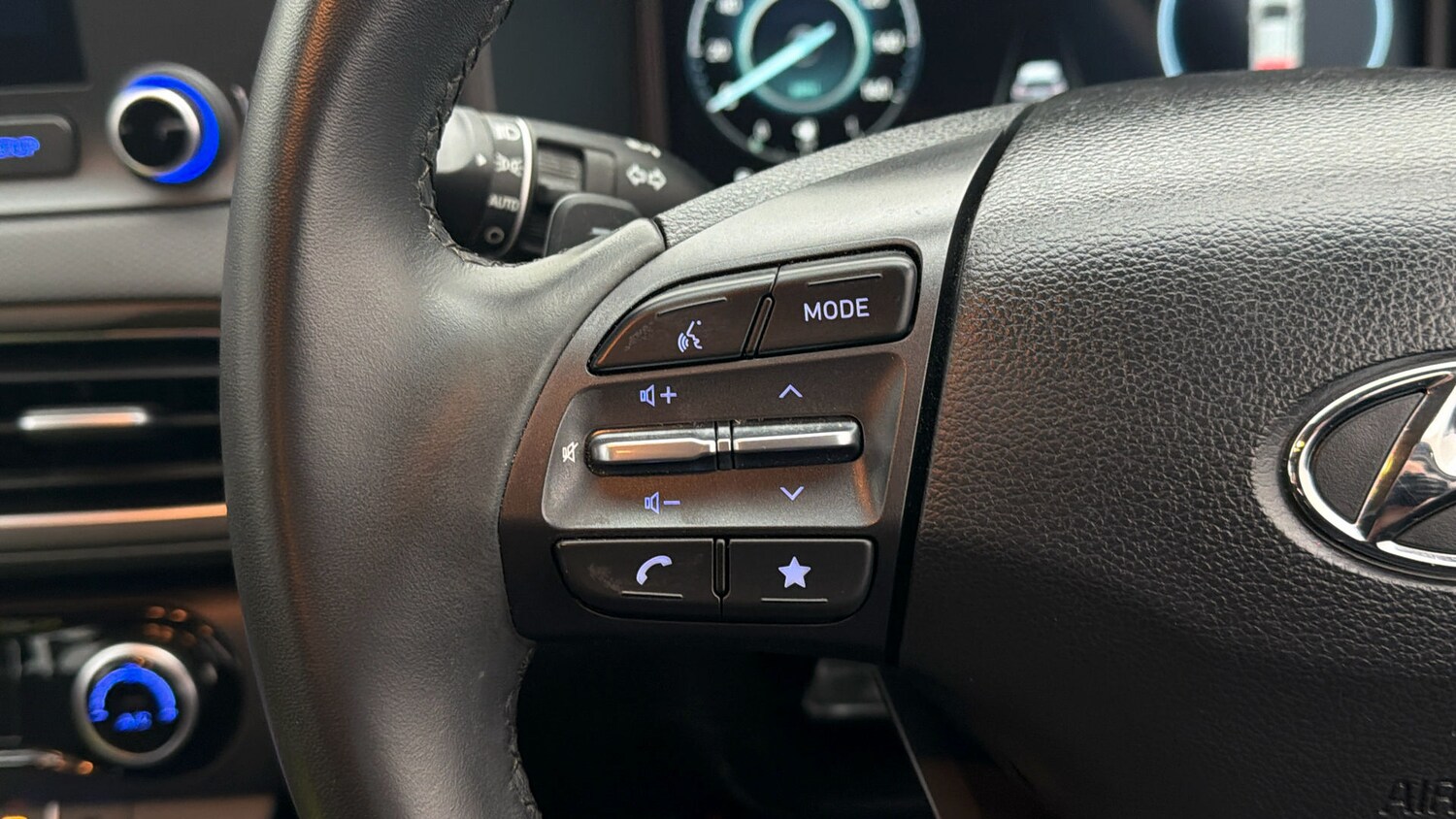 Used Hyundai KONA 2023 for sale - 77998180: Photo 21