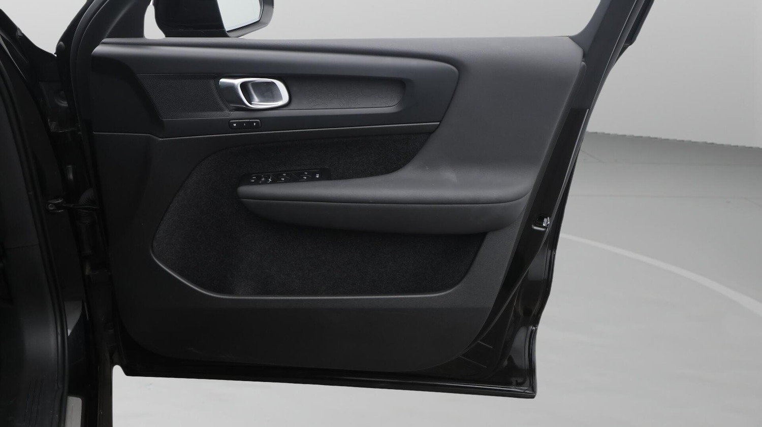 Used Volvo XC40 2023 for sale - 76388750: Photo 16