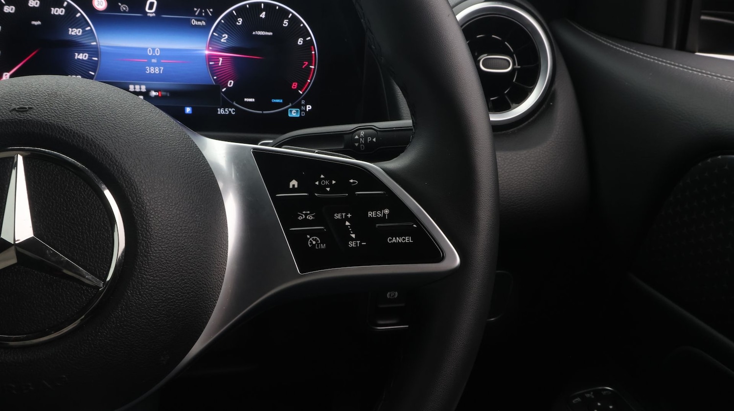 Used Mercedes-Benz GLB 2025 for sale - 77732659: Photo 26