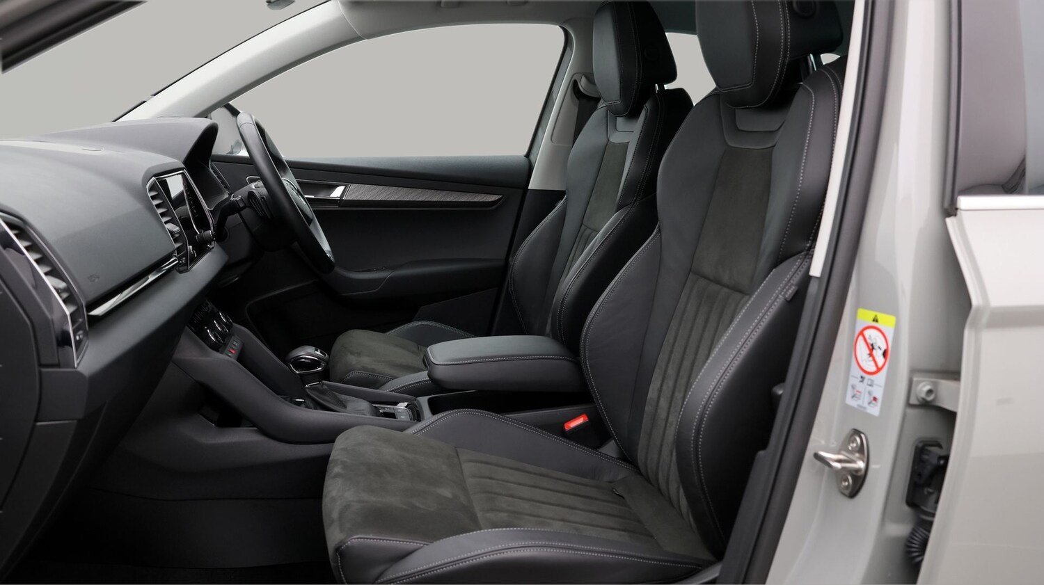 Used Skoda Karoq 2023 for sale - 77446917: Photo 14