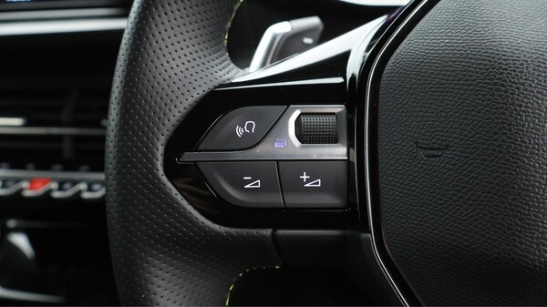 Used Peugeot 2008 2022 for sale - 76012530: Photo 26