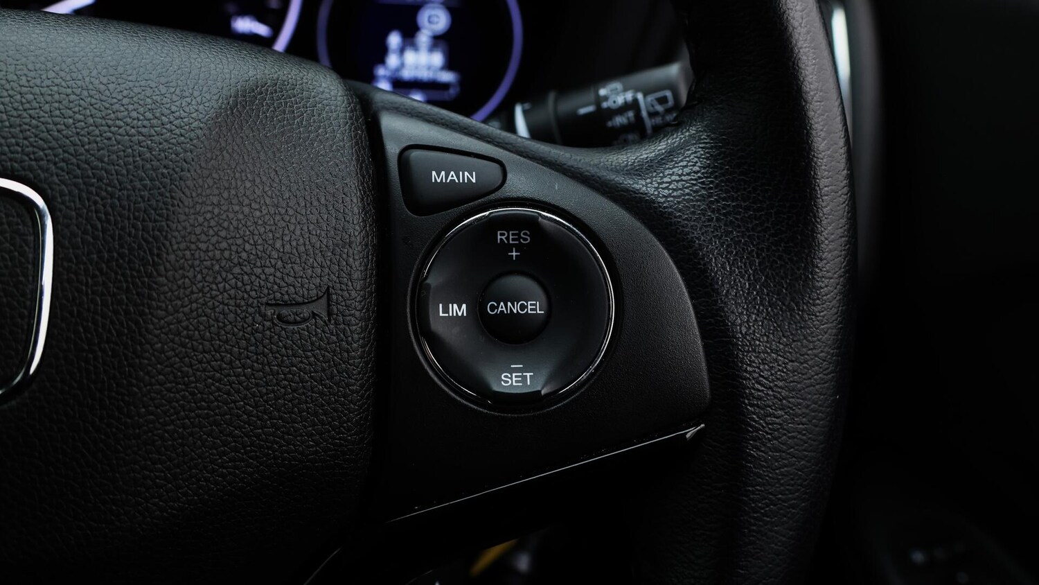 Used Honda HR-V 2020 for sale - 76201467: Photo 25