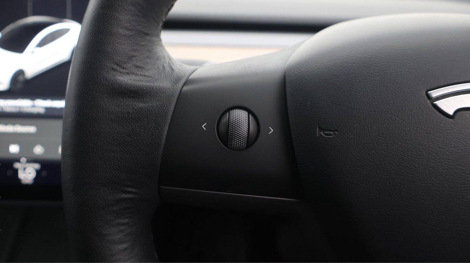 Used Tesla Model 3 2021 for sale - 76633915: Photo 25