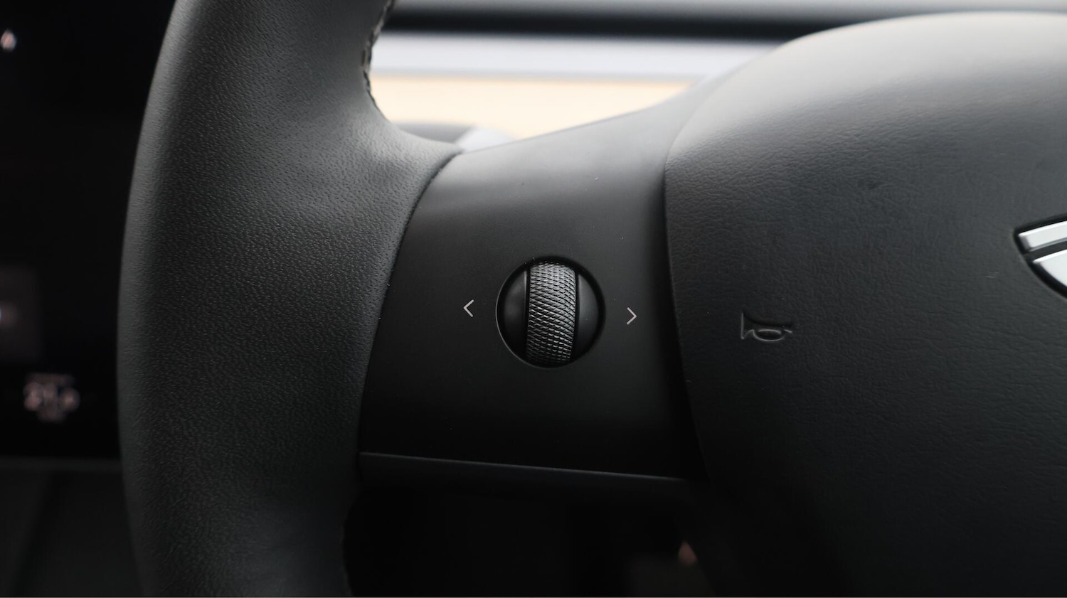 Used Tesla Model Y 2022 for sale - 76423123: Photo 24