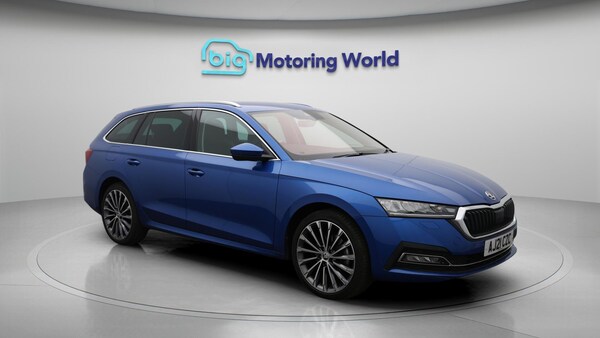 Used Skoda Octavia 2021 for sale - 76269679: Photo 2