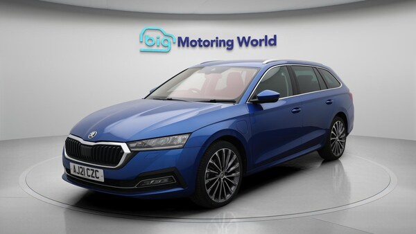 Used Skoda Octavia 2021 for sale - 76269679: Photo 4