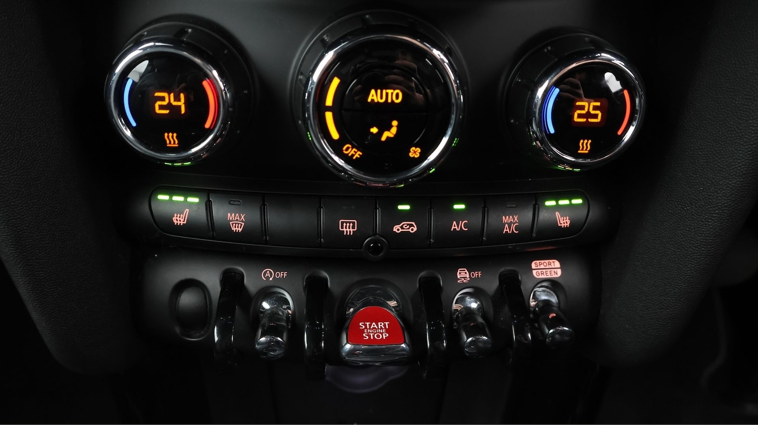 Used MINI Hatch 2024 for sale - 77602100: Photo 12