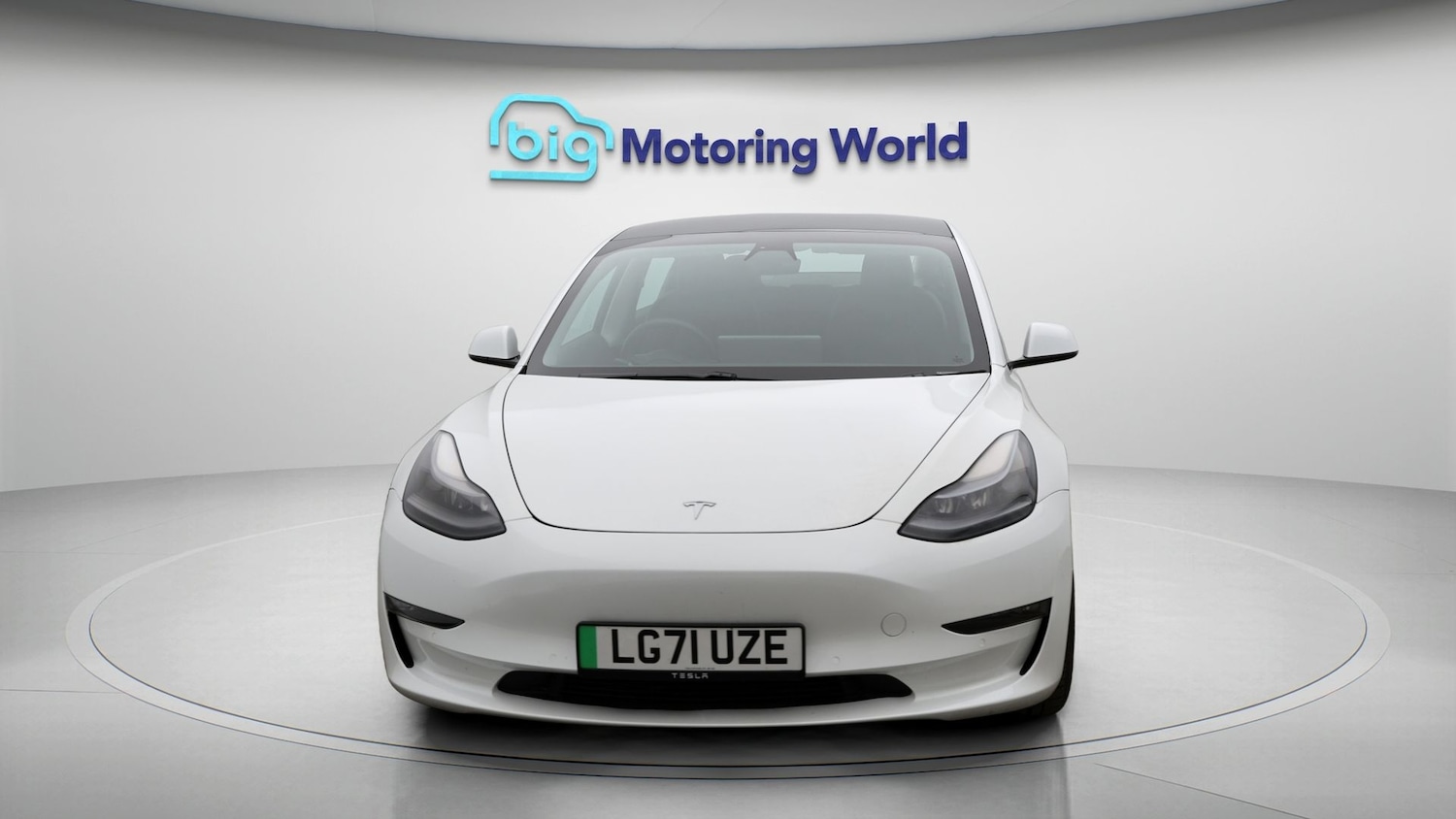 Used Tesla Model 3 for sale - 77208140: Photo 2