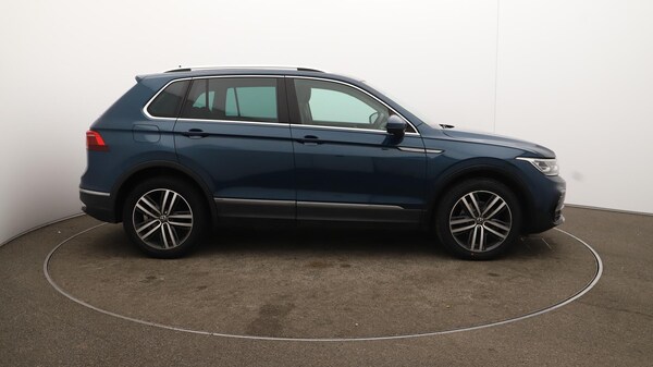 Used Volkswagen Tiguan 2021 for sale - 76094877: Photo 53