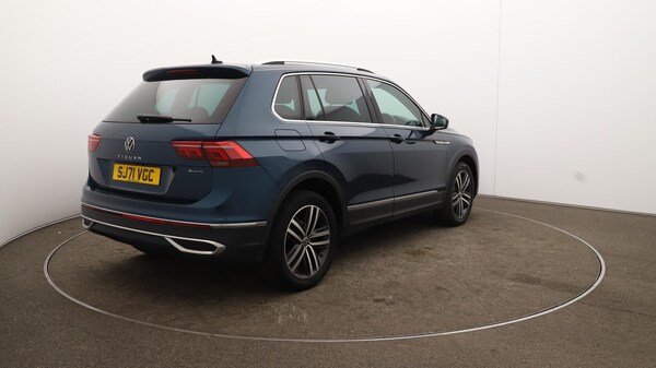 Used Volkswagen Tiguan 2021 for sale - 76094877: Photo 58