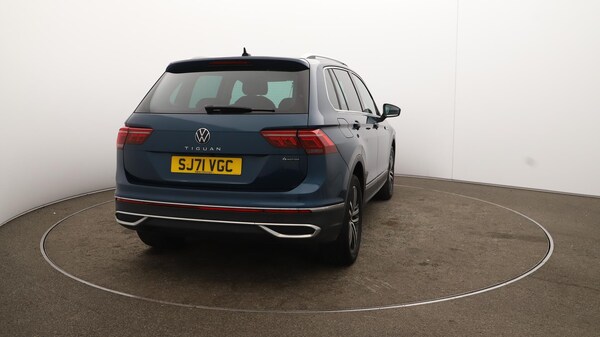 Used Volkswagen Tiguan 2021 for sale - 76094877: Photo 60