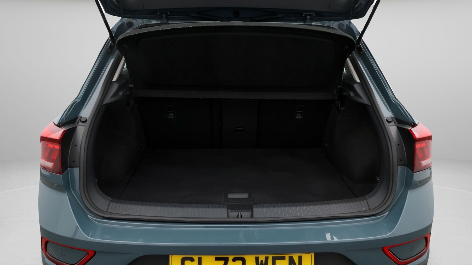 Used Volkswagen T-Roc 2023 for sale - 77459812: Photo 17