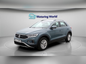 Used Volkswagen T-Roc 2023 for sale - 77459812: Photo