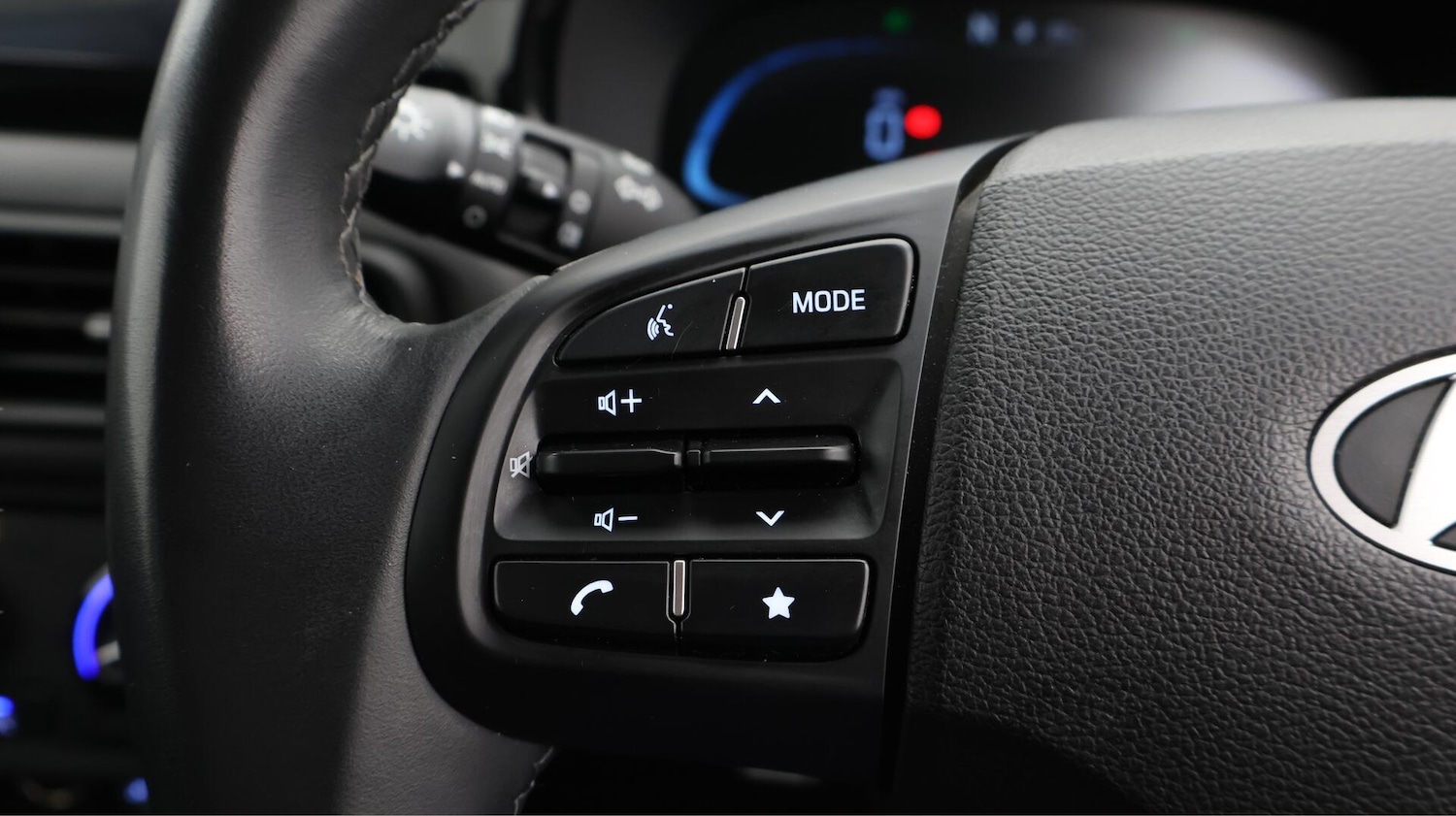 Used Hyundai i10 for sale - 76728069: Photo 26