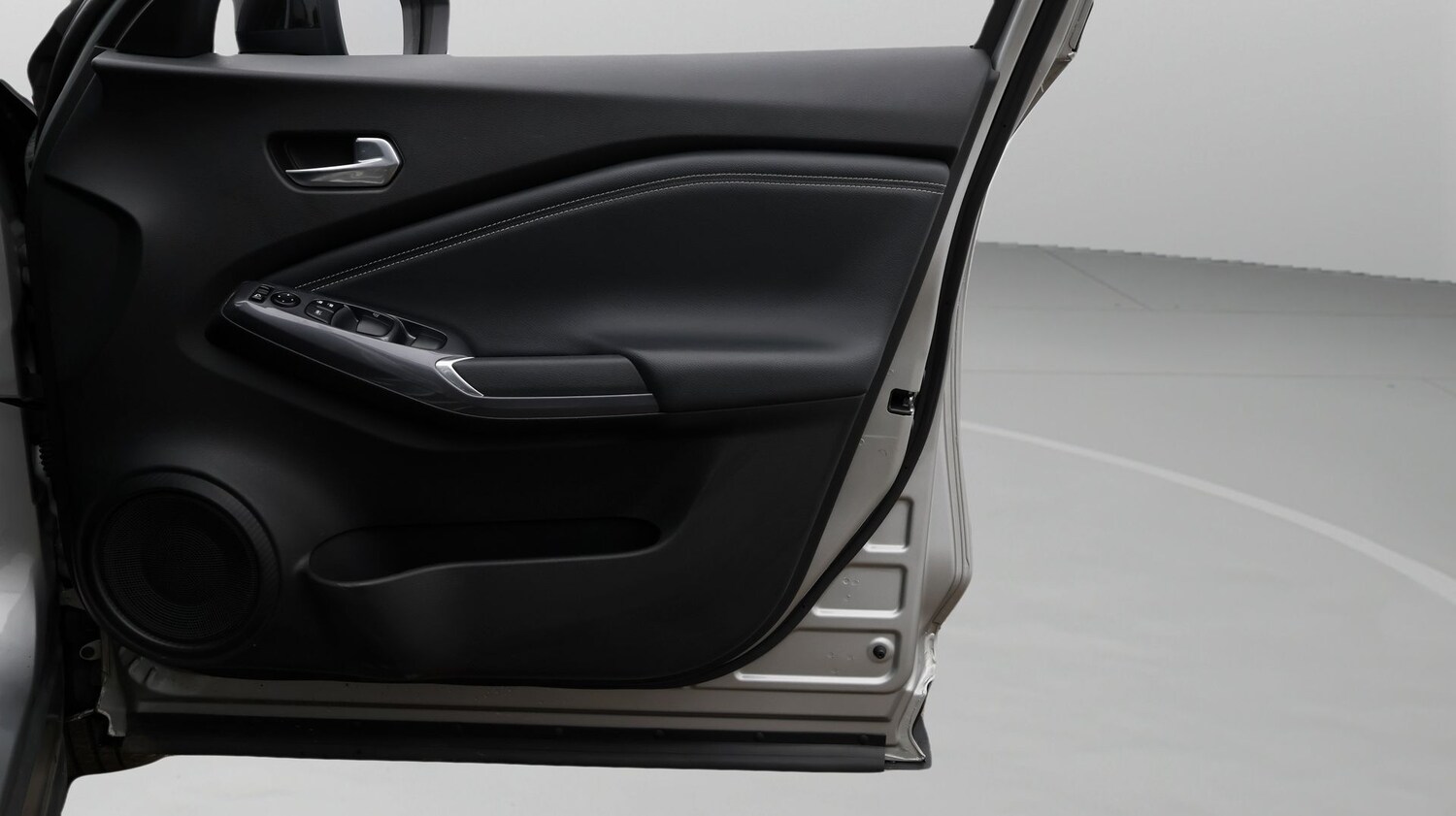 Used Nissan Juke 2023 for sale - 77616925: Photo 15