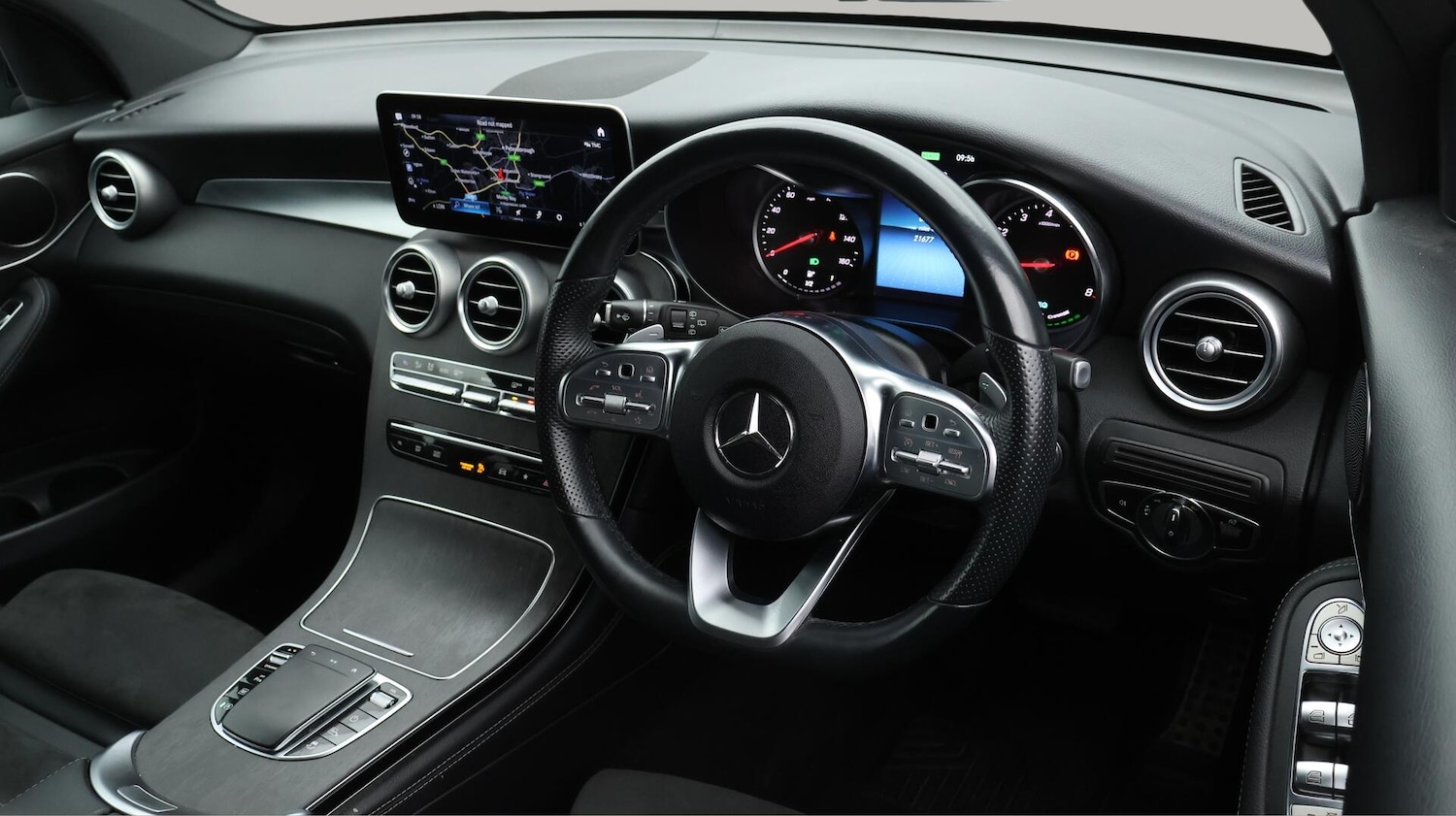 Used Mercedes-Benz GLC 2020 for sale - 76152418: Photo 10