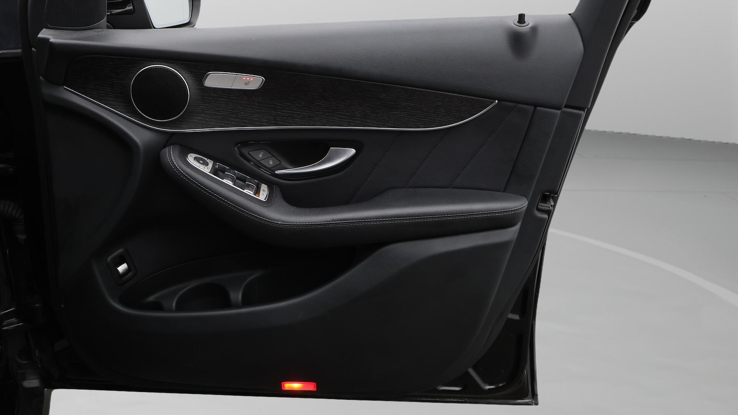 Used Mercedes-Benz GLC 2020 for sale - 76152418: Photo 16