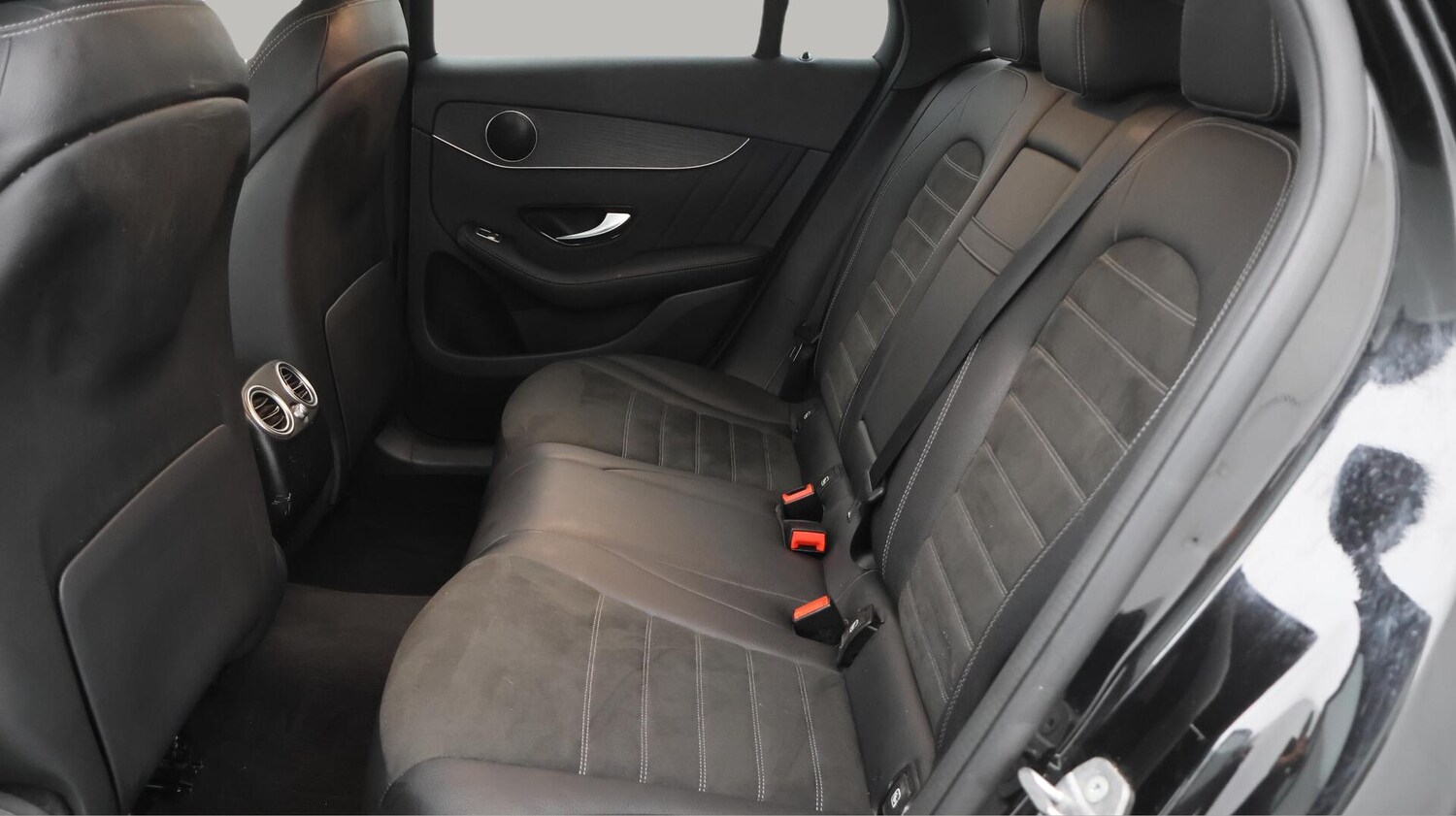 Used Mercedes-Benz GLC 2020 for sale - 76152418: Photo 17