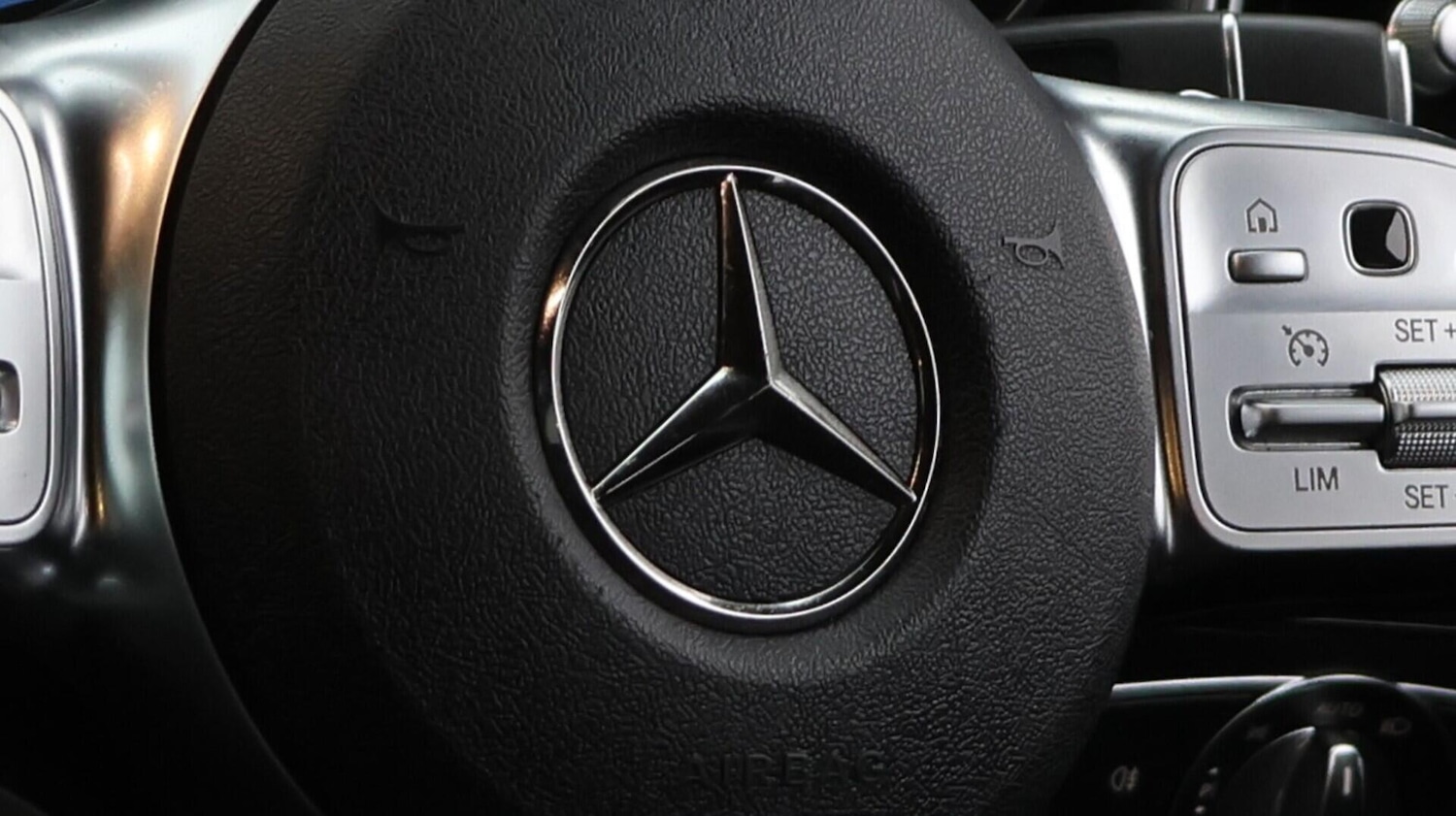 Used Mercedes-Benz GLC 2020 for sale - 76152418: Photo 24