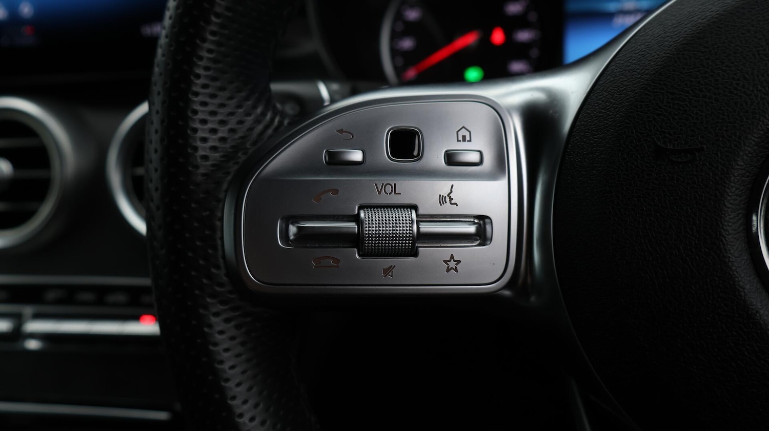 Used Mercedes-Benz GLC 2020 for sale - 76152418: Photo 25