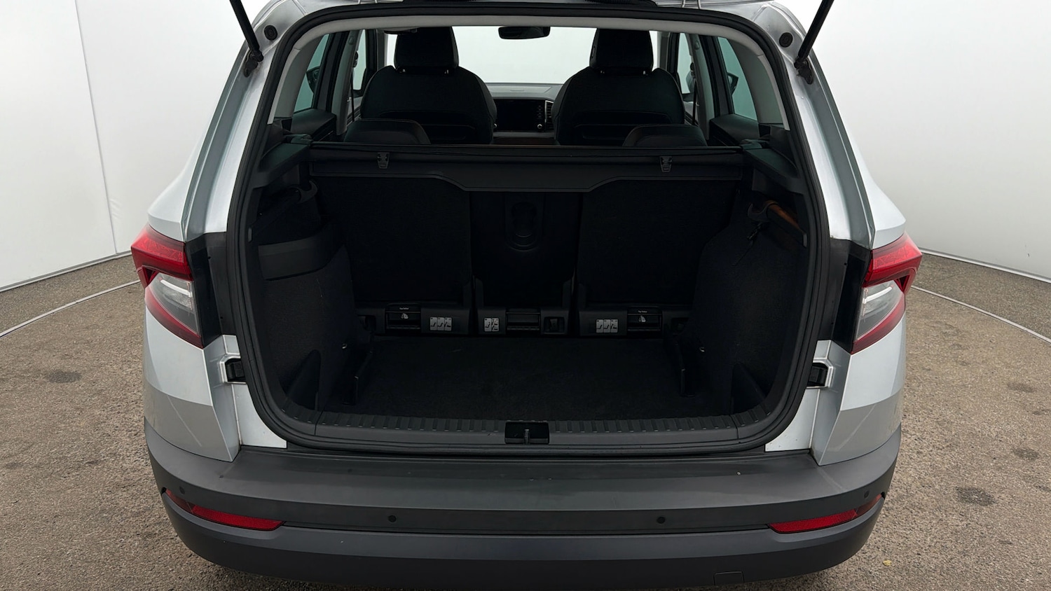 Used Skoda Karoq 2021 for sale - 77997545: Photo 16