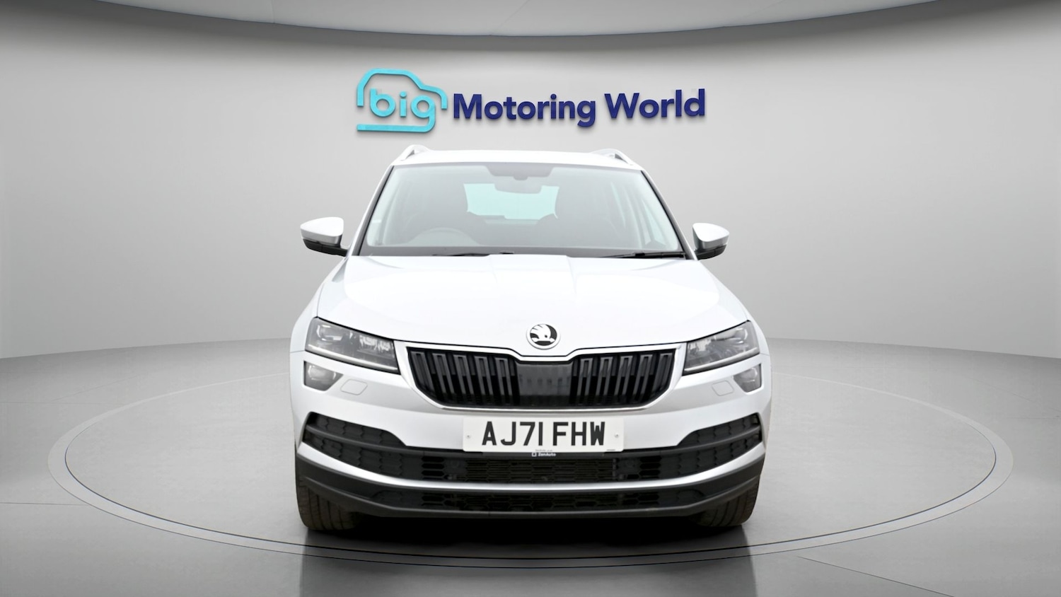 Used Skoda Karoq 2021 for sale - 77997545: Photo 2