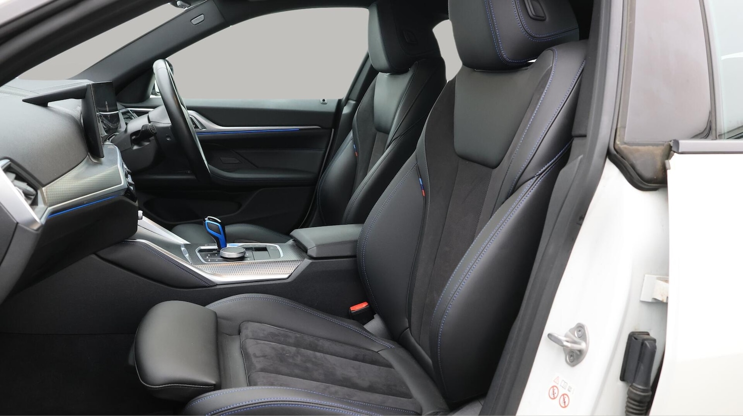 Used BMW i4 2022 for sale - 76370158: Photo 15