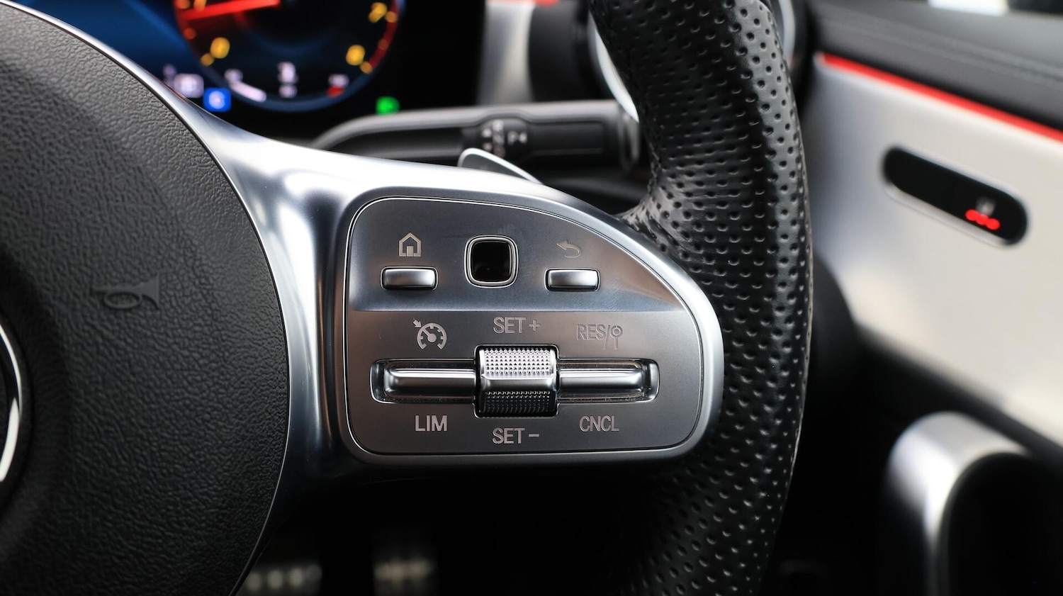 Used Mercedes-Benz CLA 2022 for sale - 76472923: Photo 25